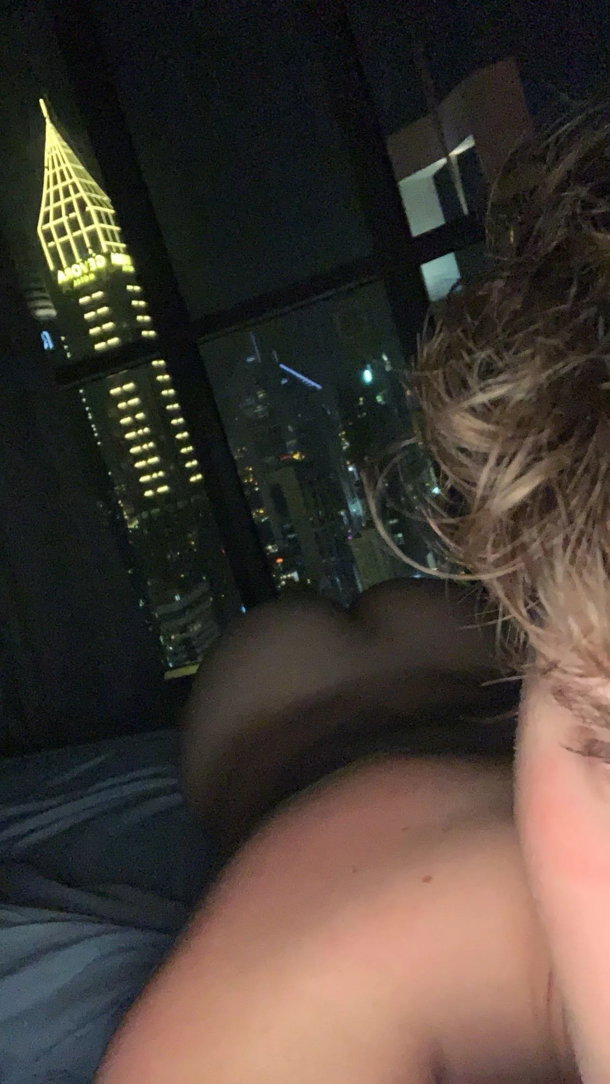 18 Who loves the view