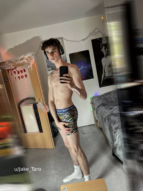 (20) they are soo tight, just perfect 😁