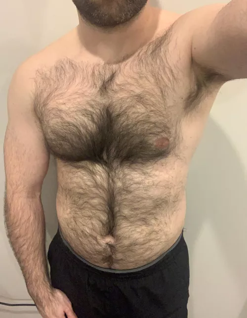 Almost a year without trimming it, still struggling some days to keep it like that. What do you think?