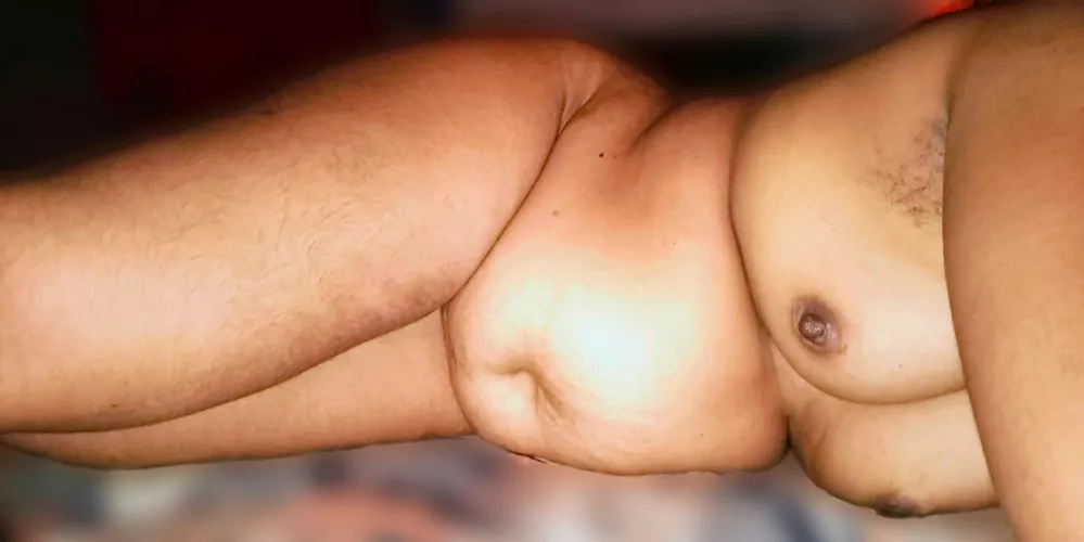 F -39, Never posted nude here..trying for first time...hope I get good lovely comments