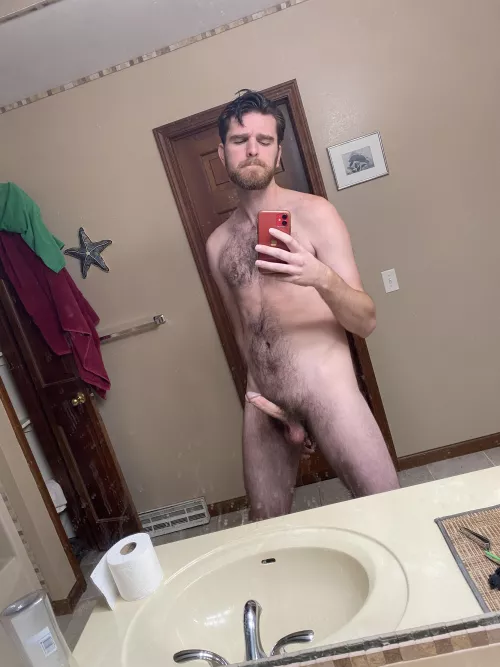 Fresh out of the shower :) (6’5)