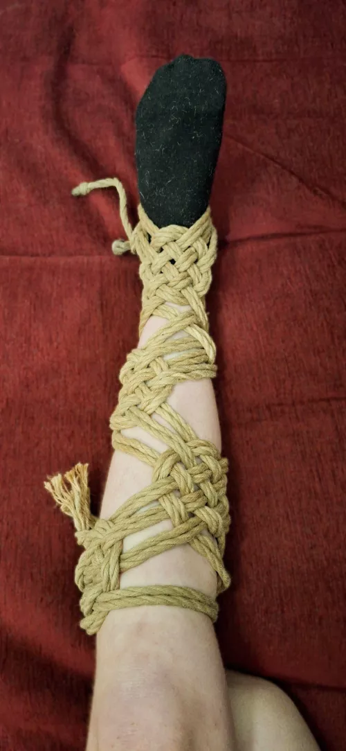 Full calf gravity boot for suspension