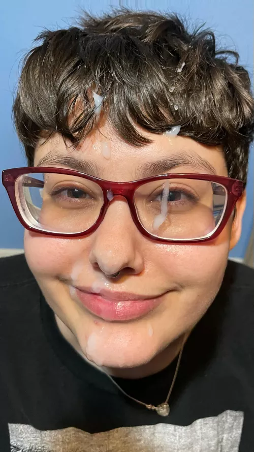 Glasses are just cum shields ♡