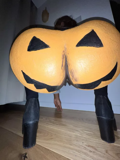 Happy Halloween (f)