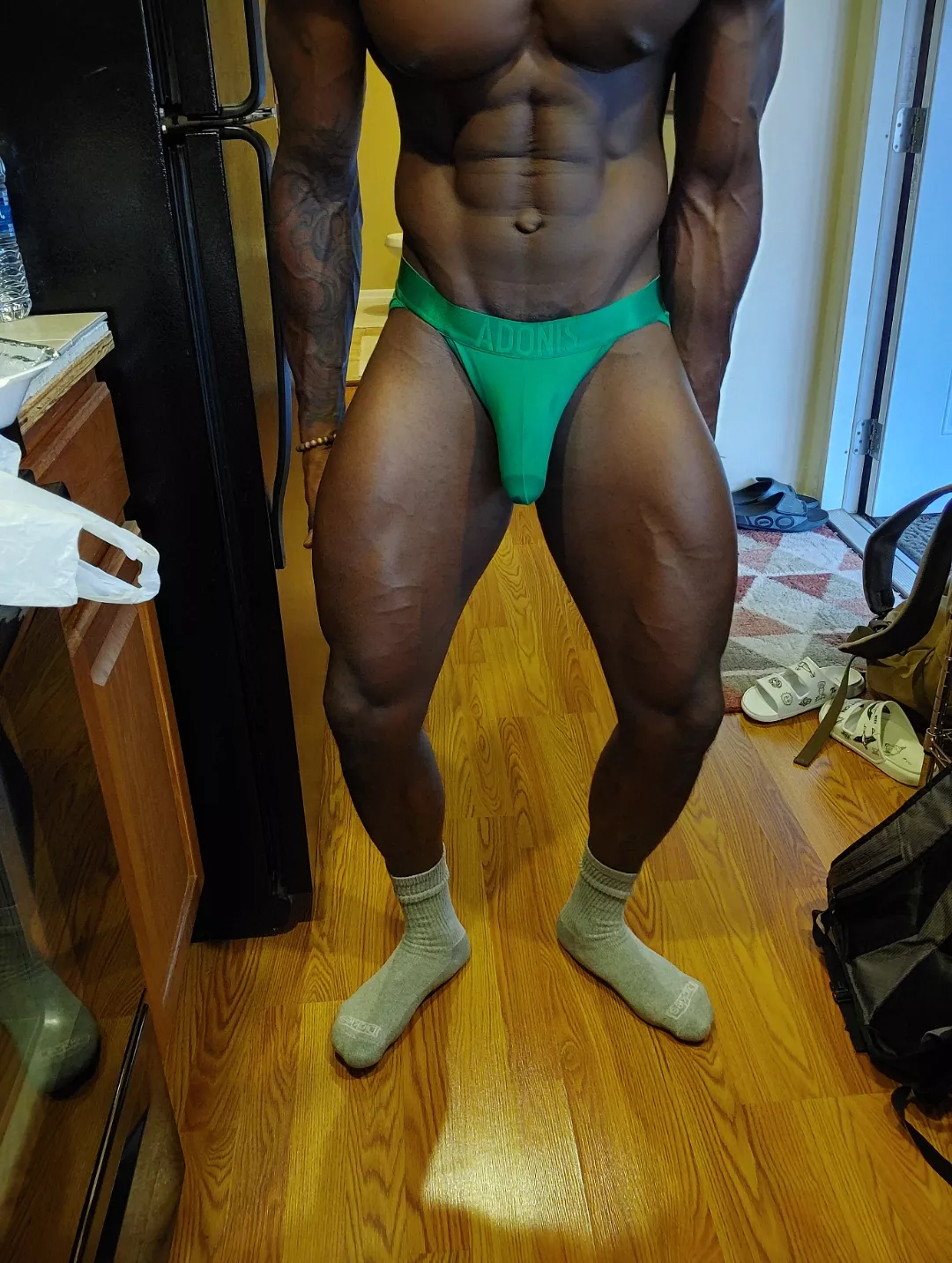 Leg day briefs