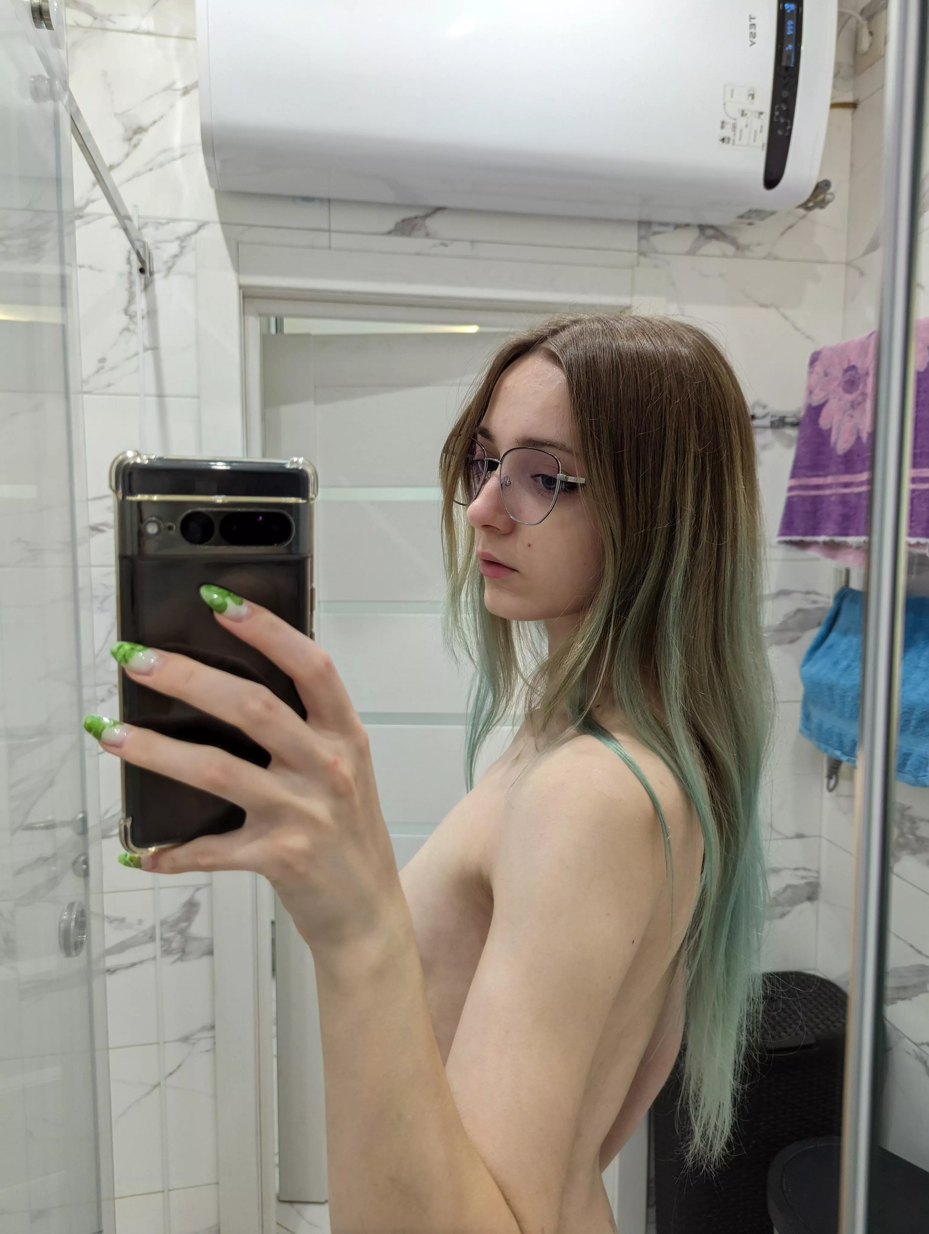 my hair color looks really cute, doesn't it