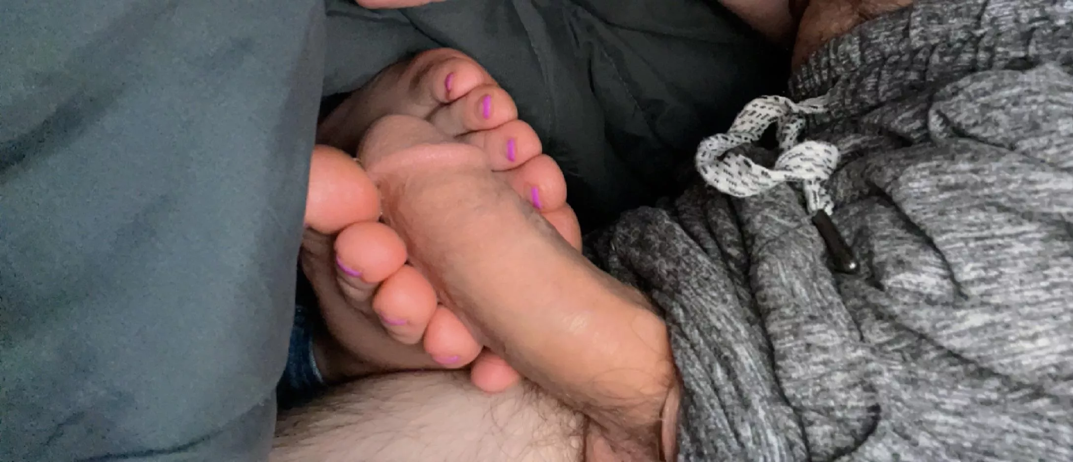 Pretty pink toes