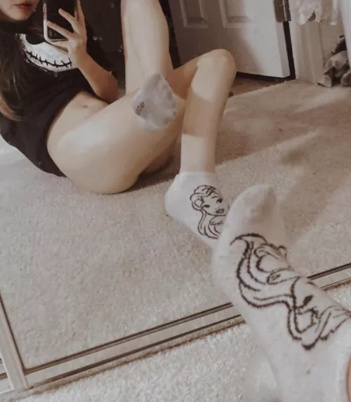 [selling] Get halloween items before its too late! This one is dying to come home to you for $15~Selling panties/socks/bras and digital content~