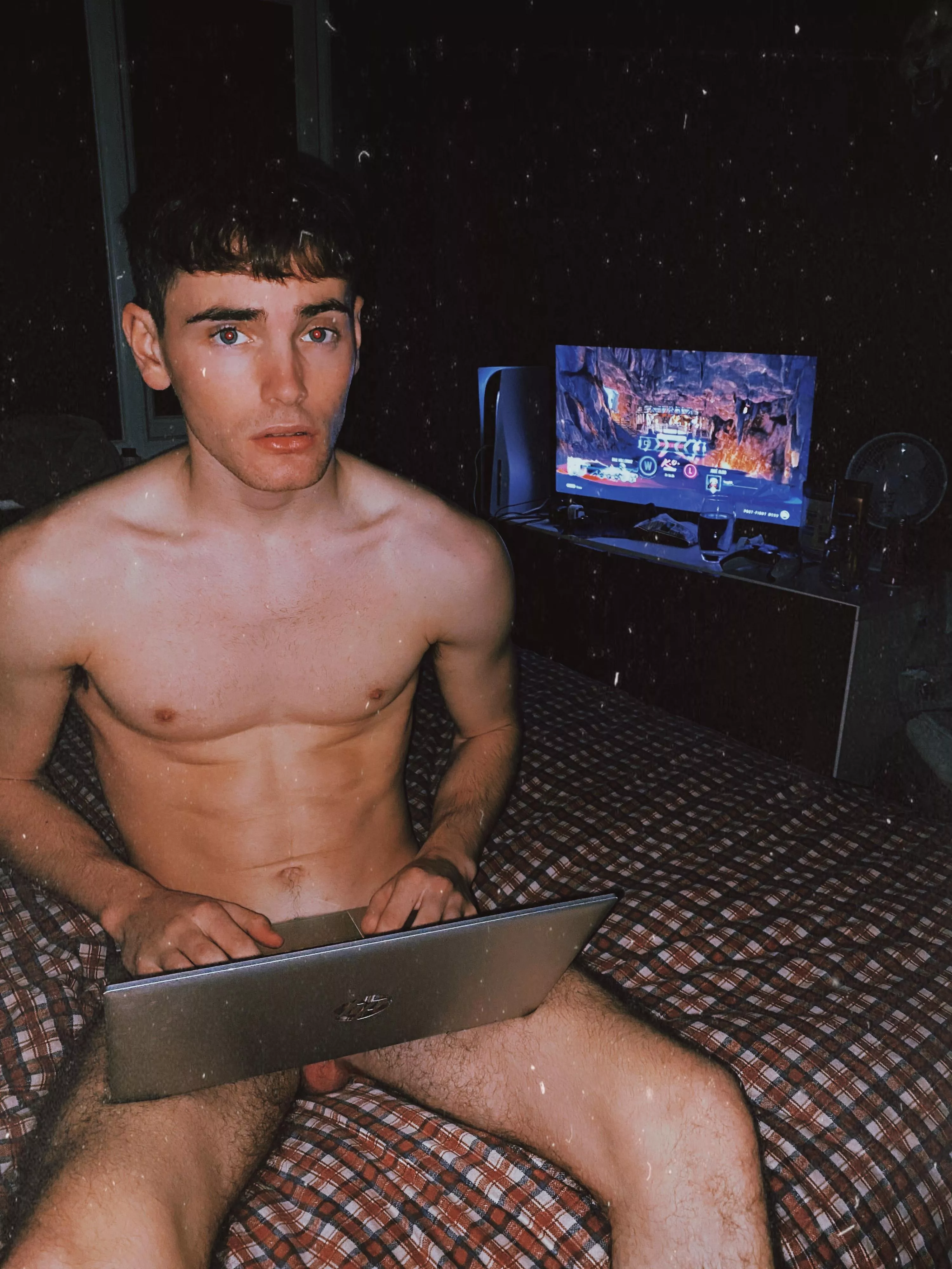 Stop interrupting my work for non sexual acts😩