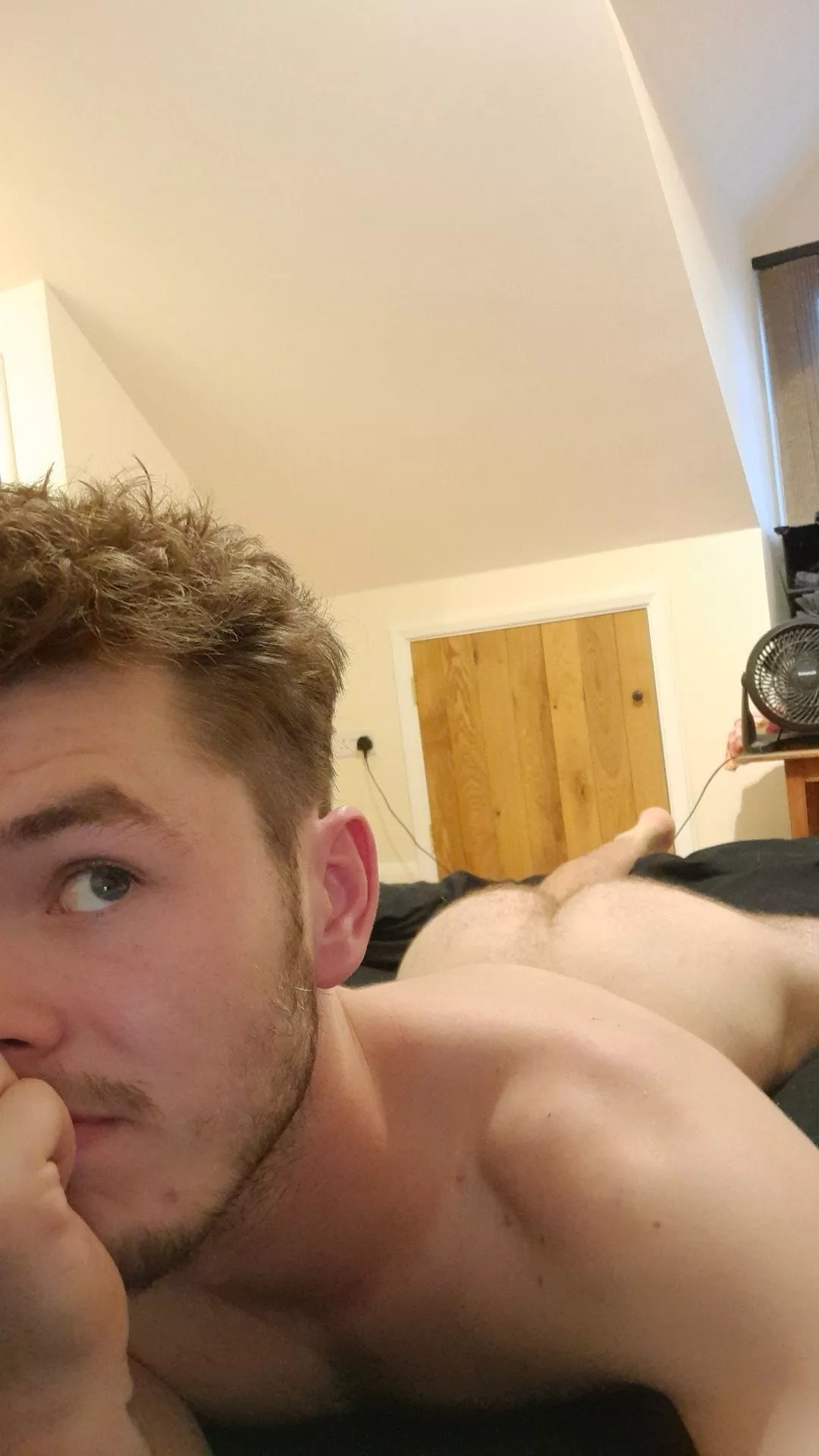 Stop looking and stick your tongue in already 😏