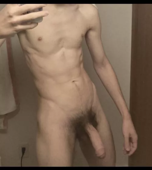 Who wants to cam with my half Japanese big dick