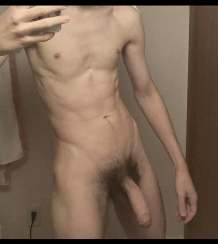 Who wants to cam with my half Japanese big dick