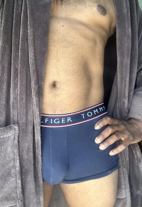 Would you give me a helping hand (m)