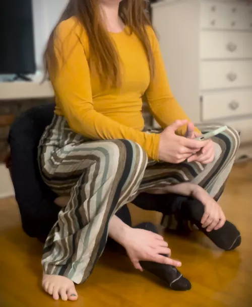 A complete piece of living furniture, with backrest. Very comfortable!