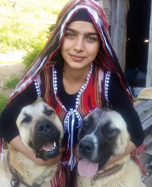 Armenian girl (muslim minority)