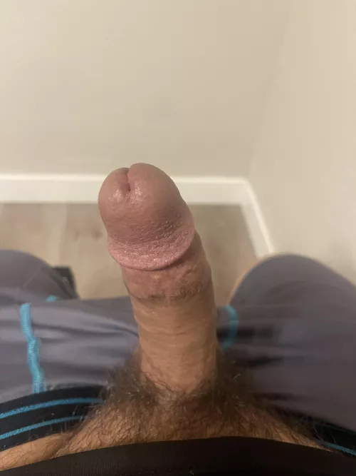 Best way for chubby guys to take the picture?