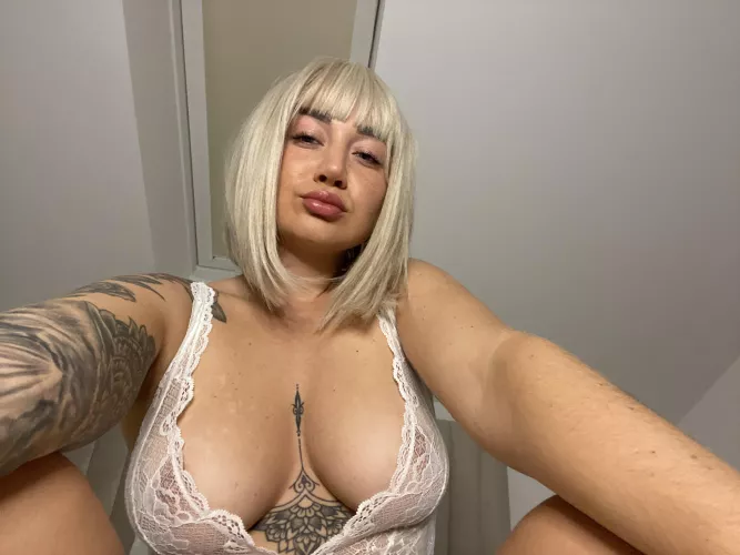 Can i be your 19 yo girlfriend from sweden?