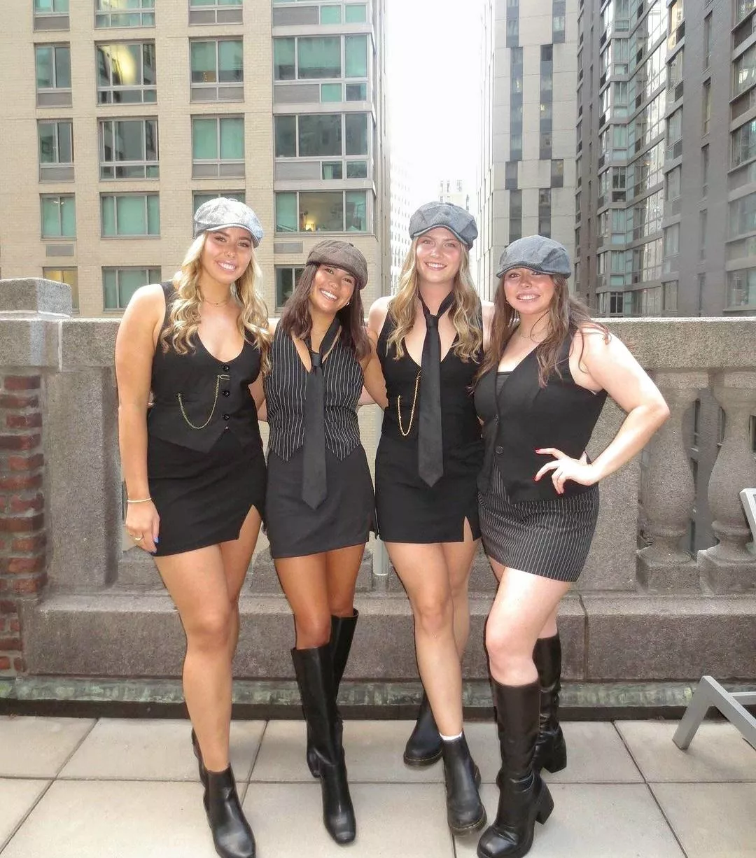 Four young friend's celebrating Halloween🎃💯🔥