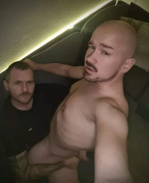 Hi guys 😎😈 wanna ride?