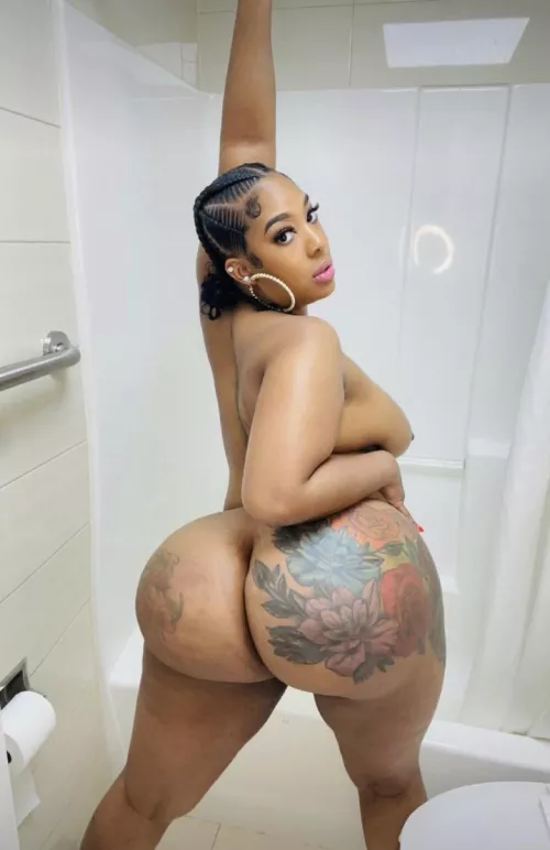 I just appreciate the fact that she got in huge!!!