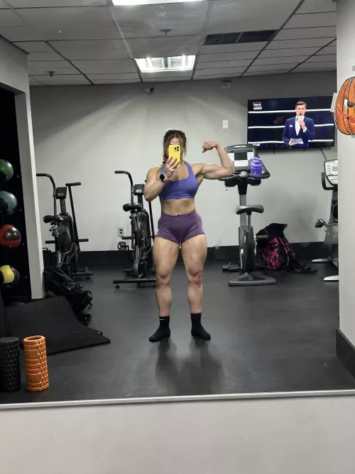 I showed my glutes last, but now the front