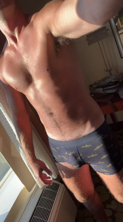 I swear the outline gets way better when its not 0 degrees in the room lol