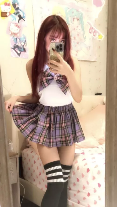 Is it true that I turn on older men? (F19) 💖