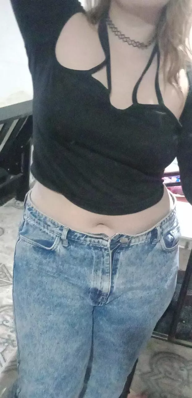 Love wearing my jeans unbottoned