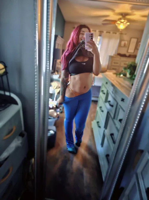 My mombod in gym attire- Help me take it off