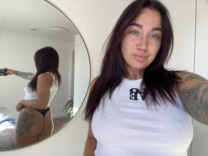 Natural selfie are the best