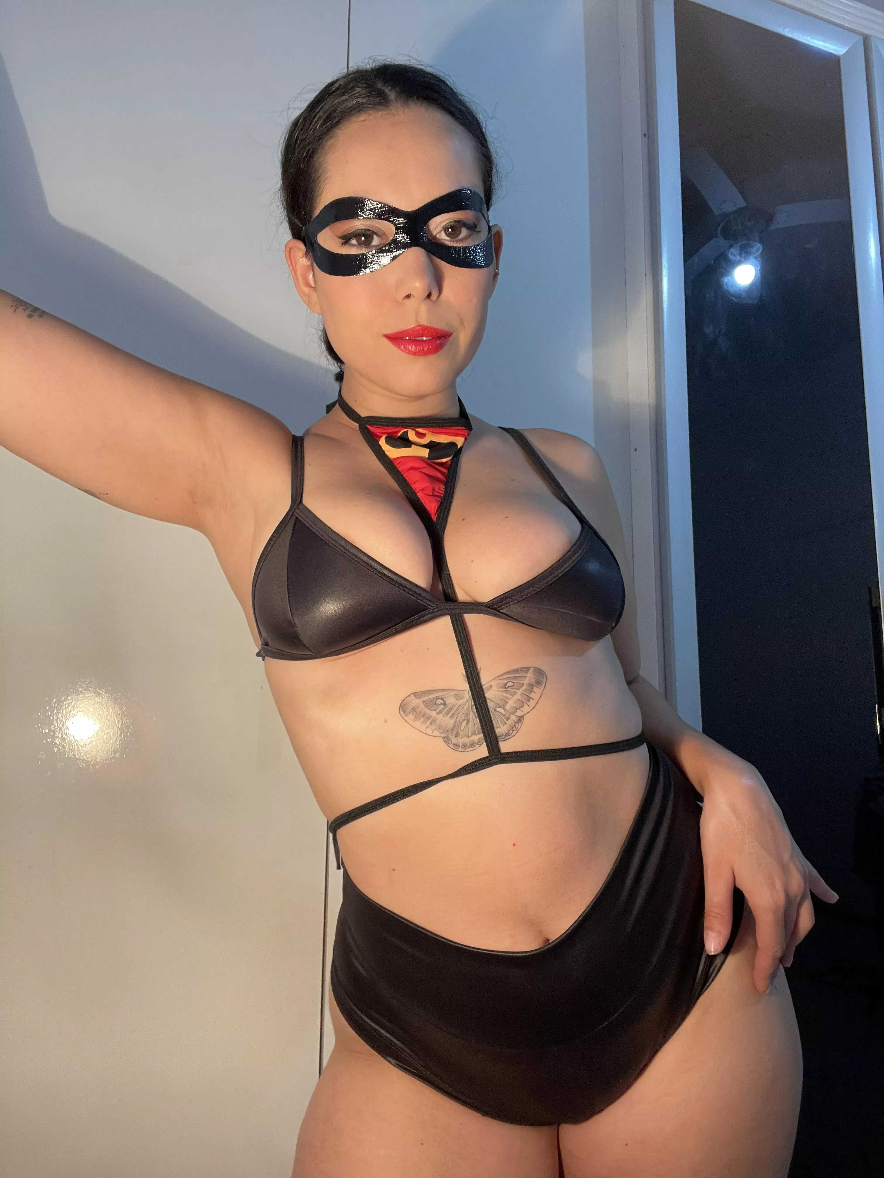 No need to worry, Elastic Woman is here to save you 🦸🏻‍♀️