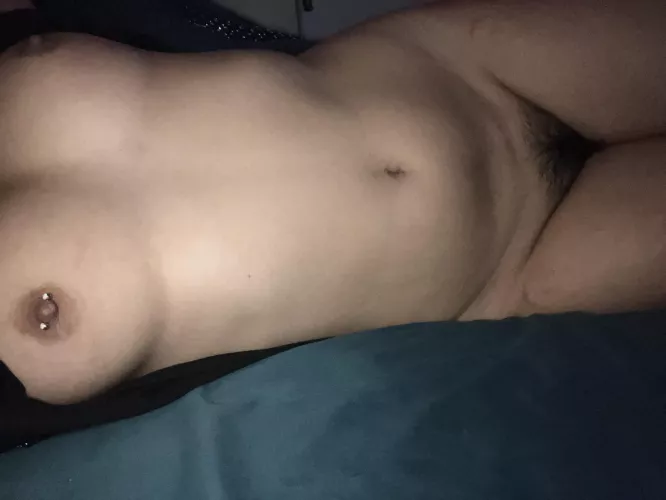 Please kiss my Filipina bush;)