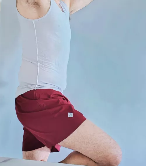 Posing for my Reddit boxer lovers 😁