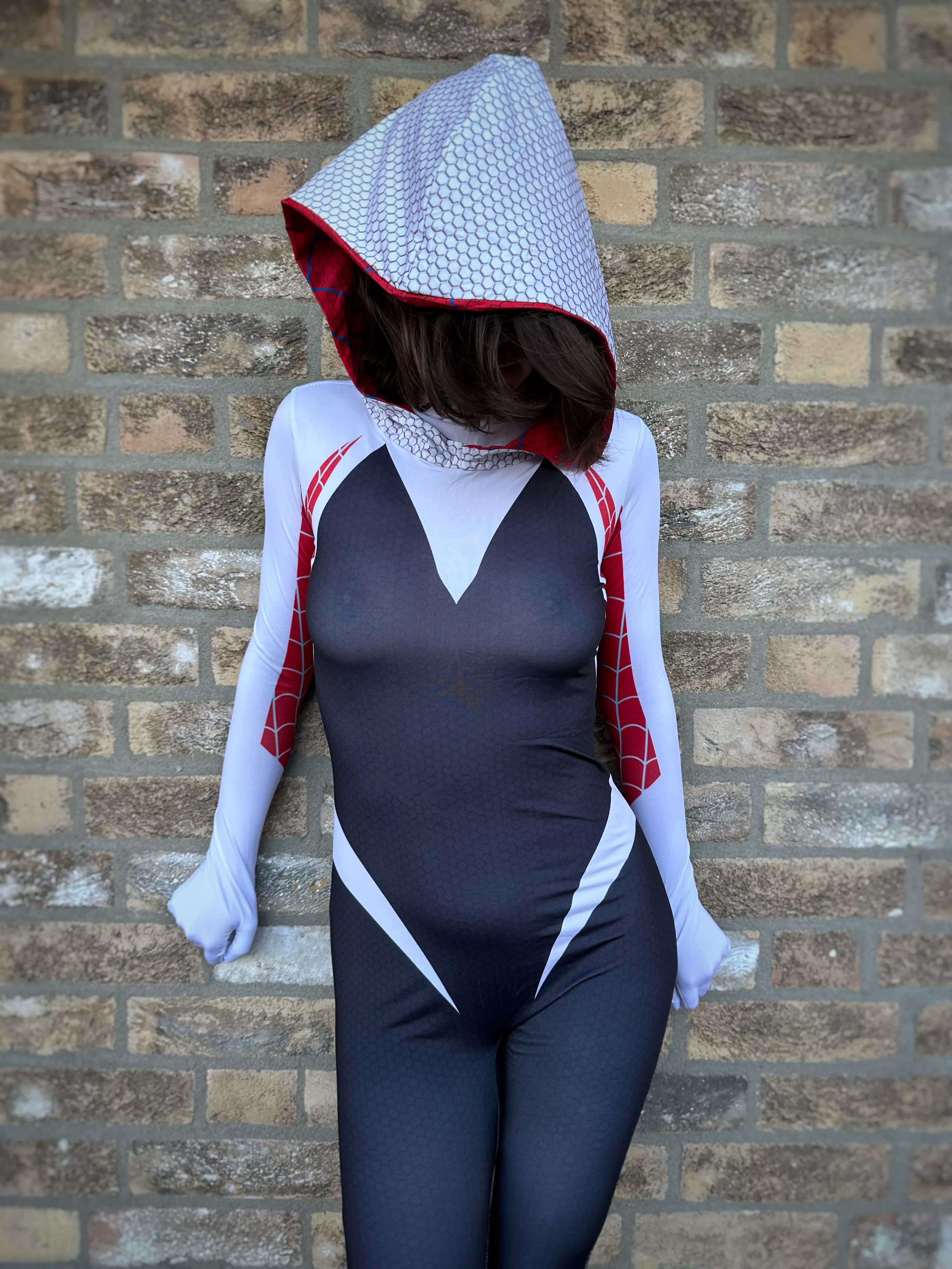Rocking my Spider-Gwen cosplay for Halloween 🎃
