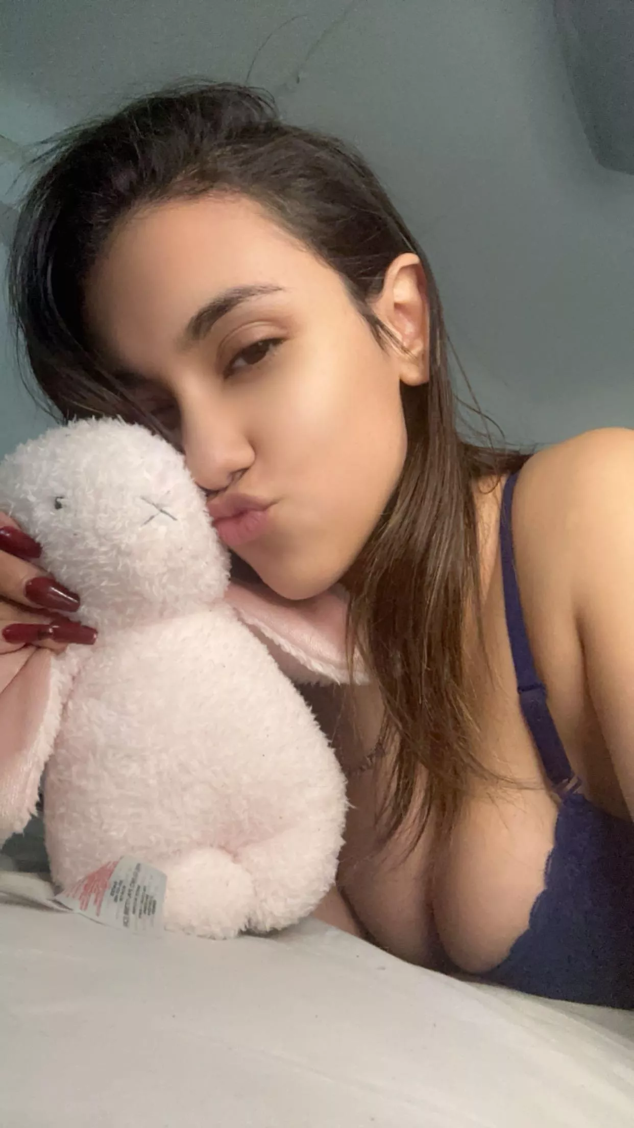 Say heyo if i look like the perfect babygirl