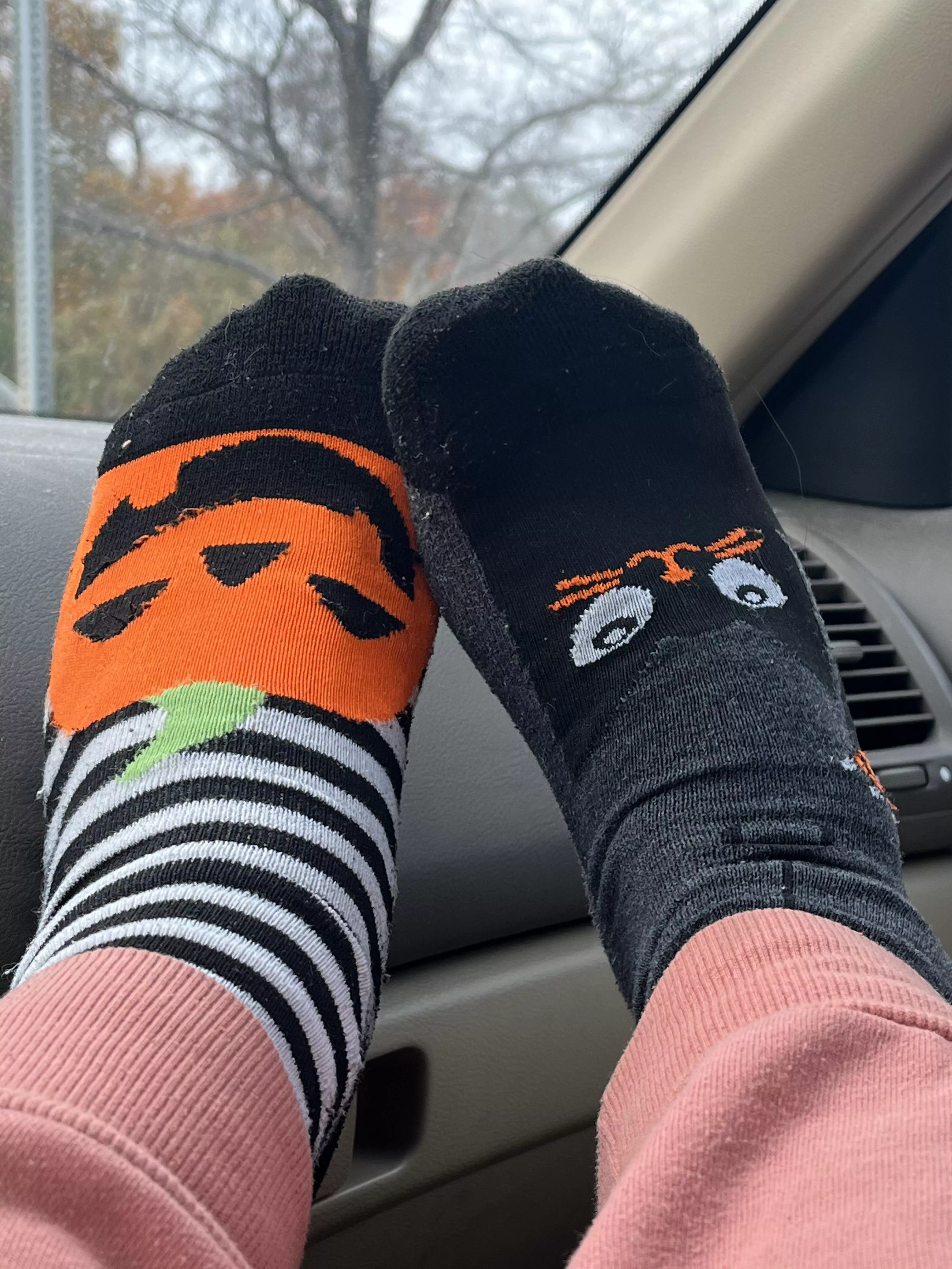 Still wearing my Halloween socks from yesterday 😊 how badly do you want to smell them?