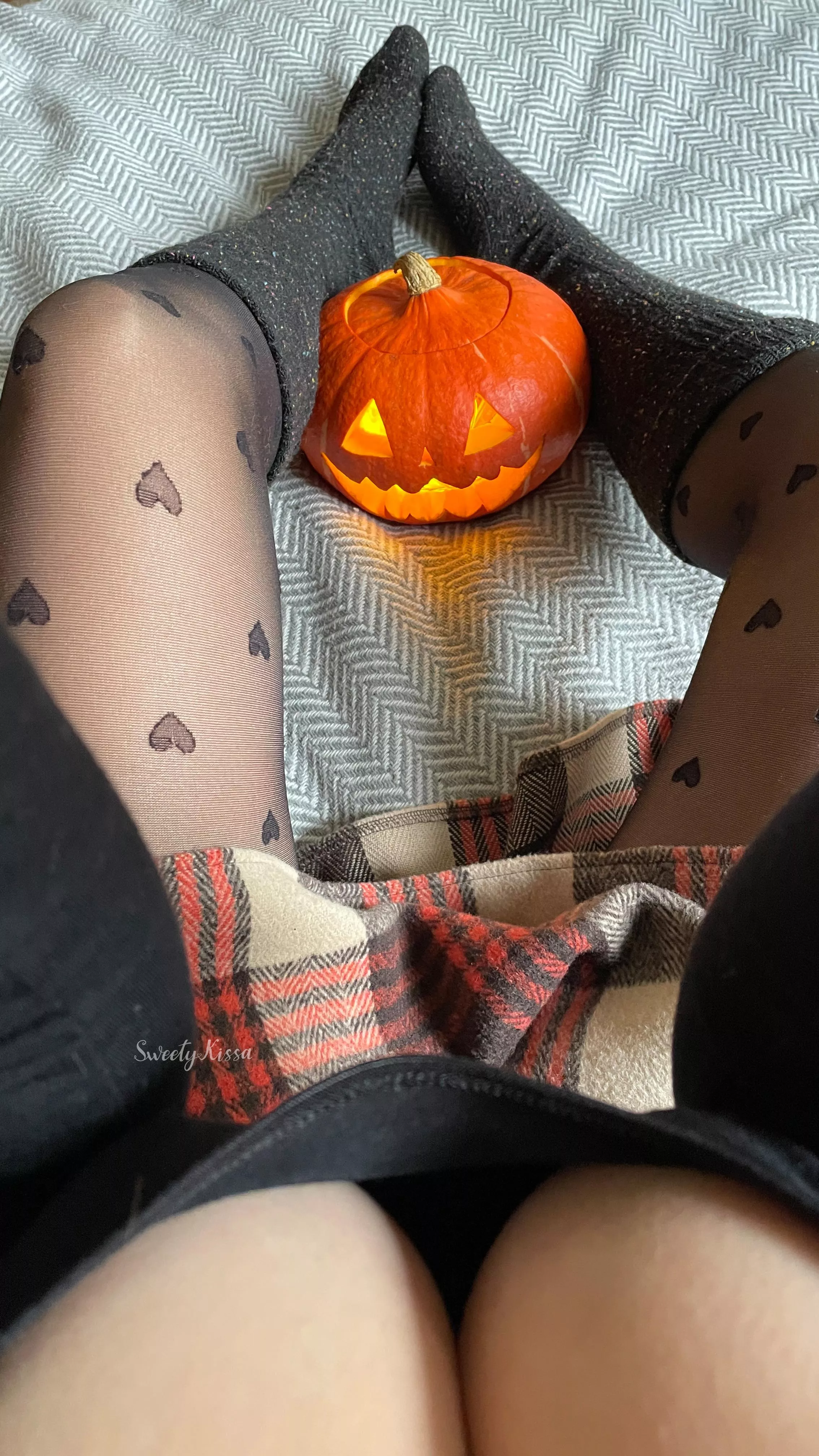 The pov from Mr. Pumpkin would be interesting too 😉
