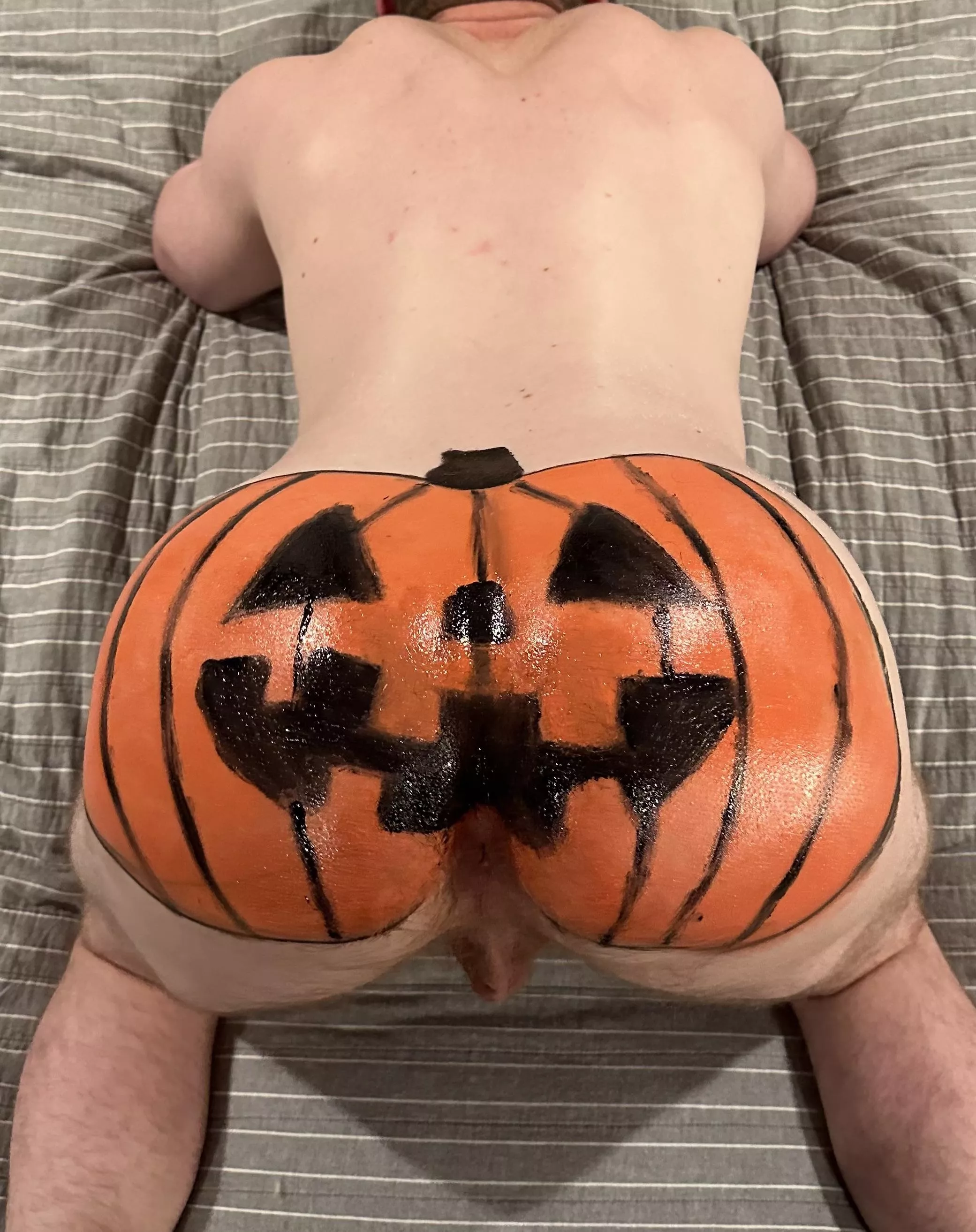 Thicc or treat