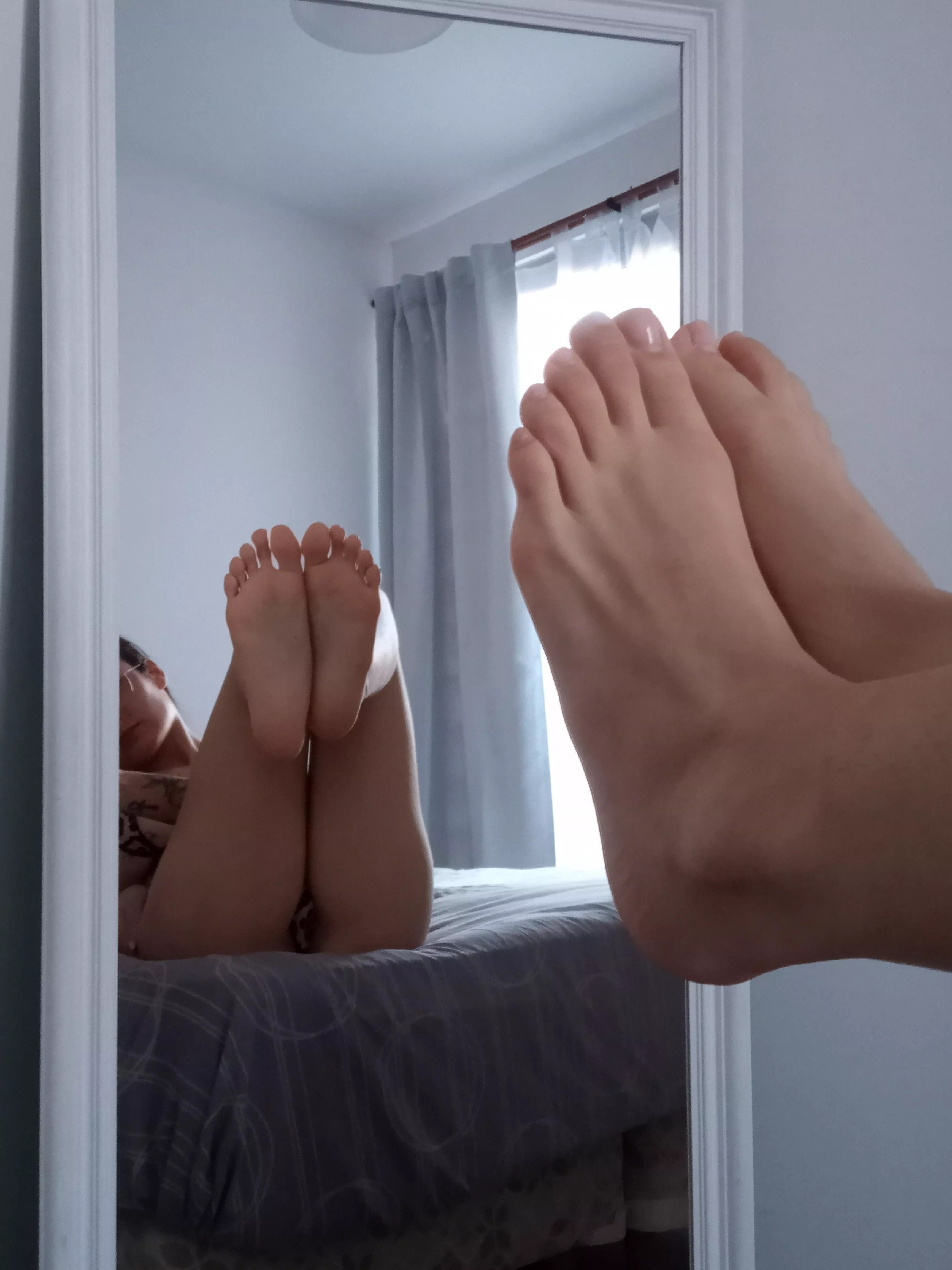 Which finger would you like to suck first?