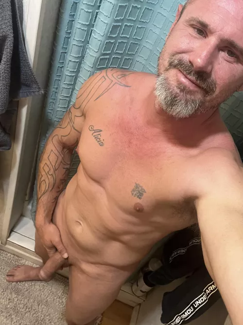 [43] wanna go on a small ride