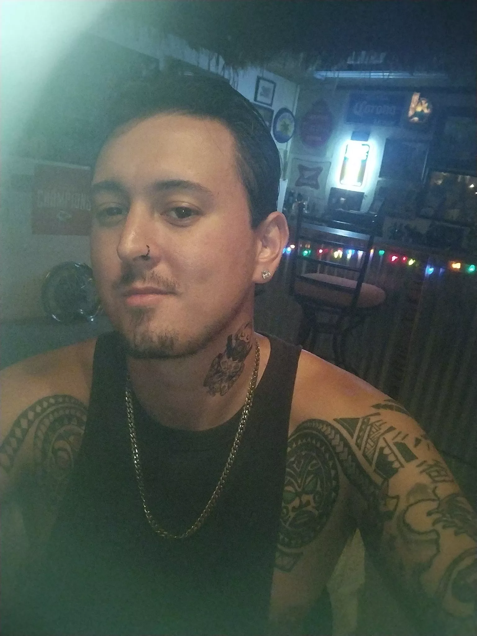 6ft 7 Hawaiian 🤙🏽 my gf wants to see how I will get rated.. hope I don't disappoint!