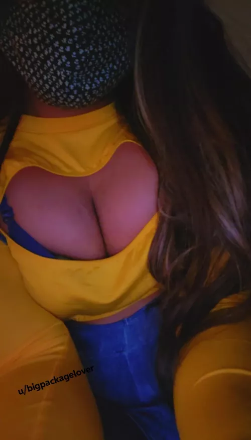 Do you think they are big enough to slide your 🍆 between 🍒