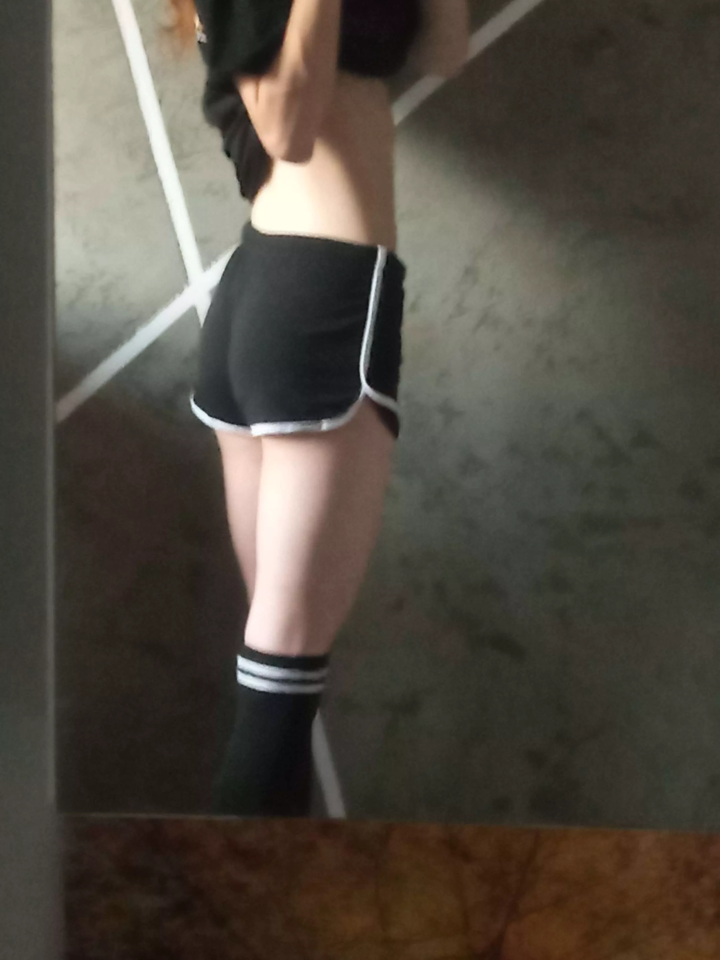 How do i look in my shorts? ^^