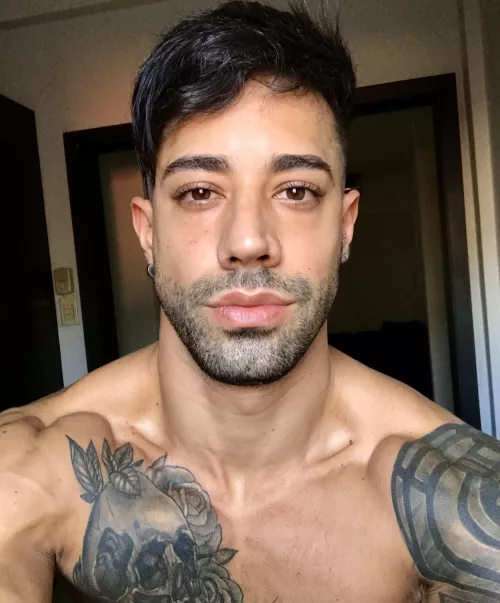 I just woke up. It’s noticeable? 👀