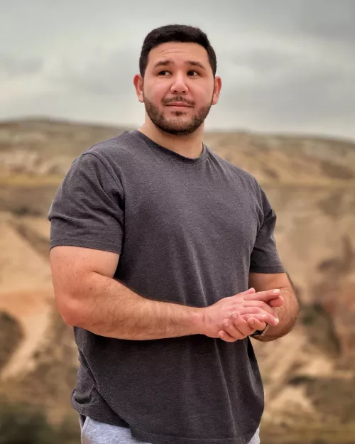 I need a cuddle buddy