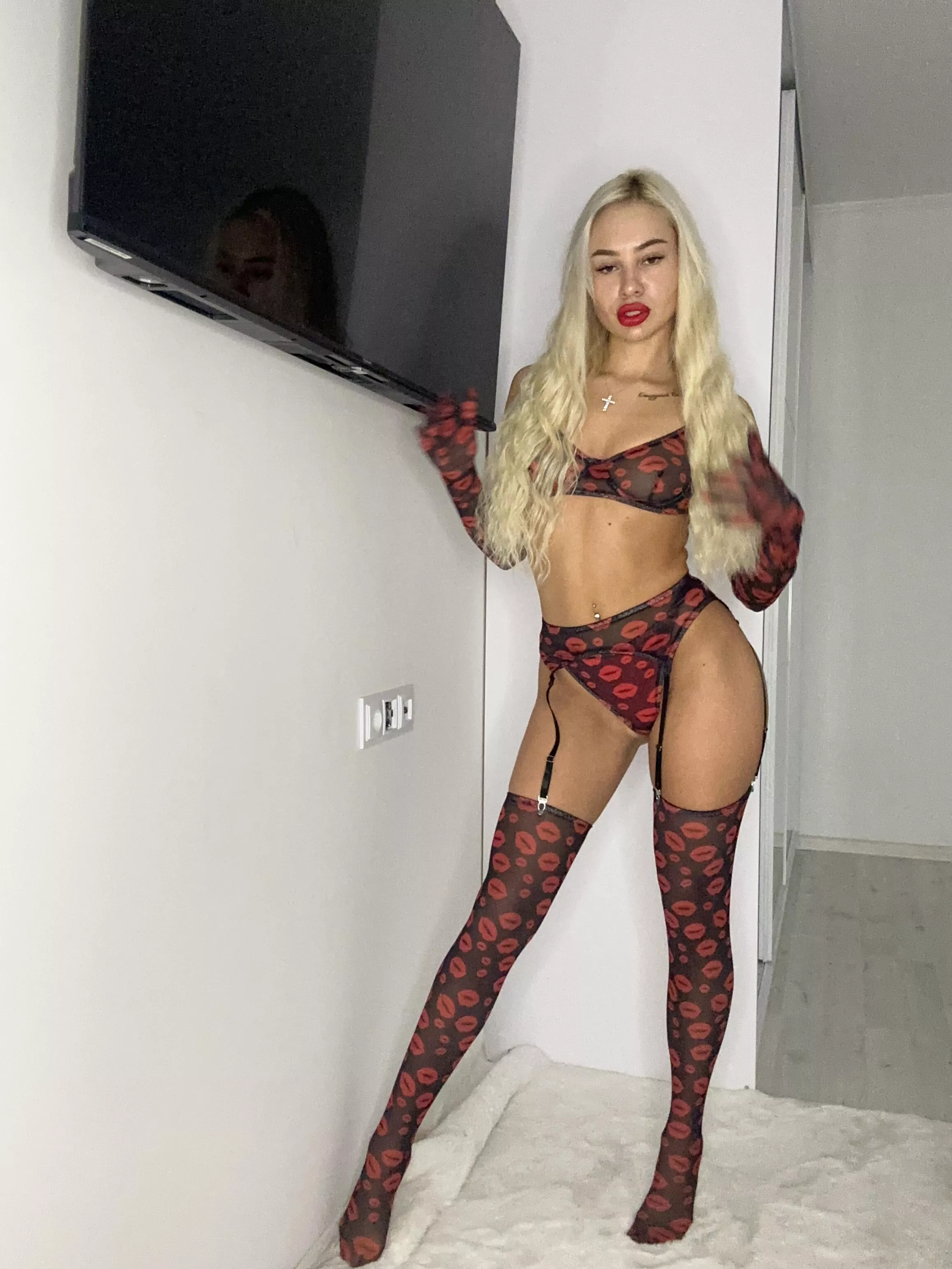 I used to hide my body but I am hot now