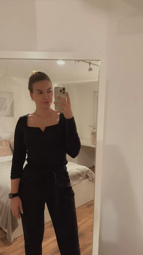 I'd like to be your new fuck friend.