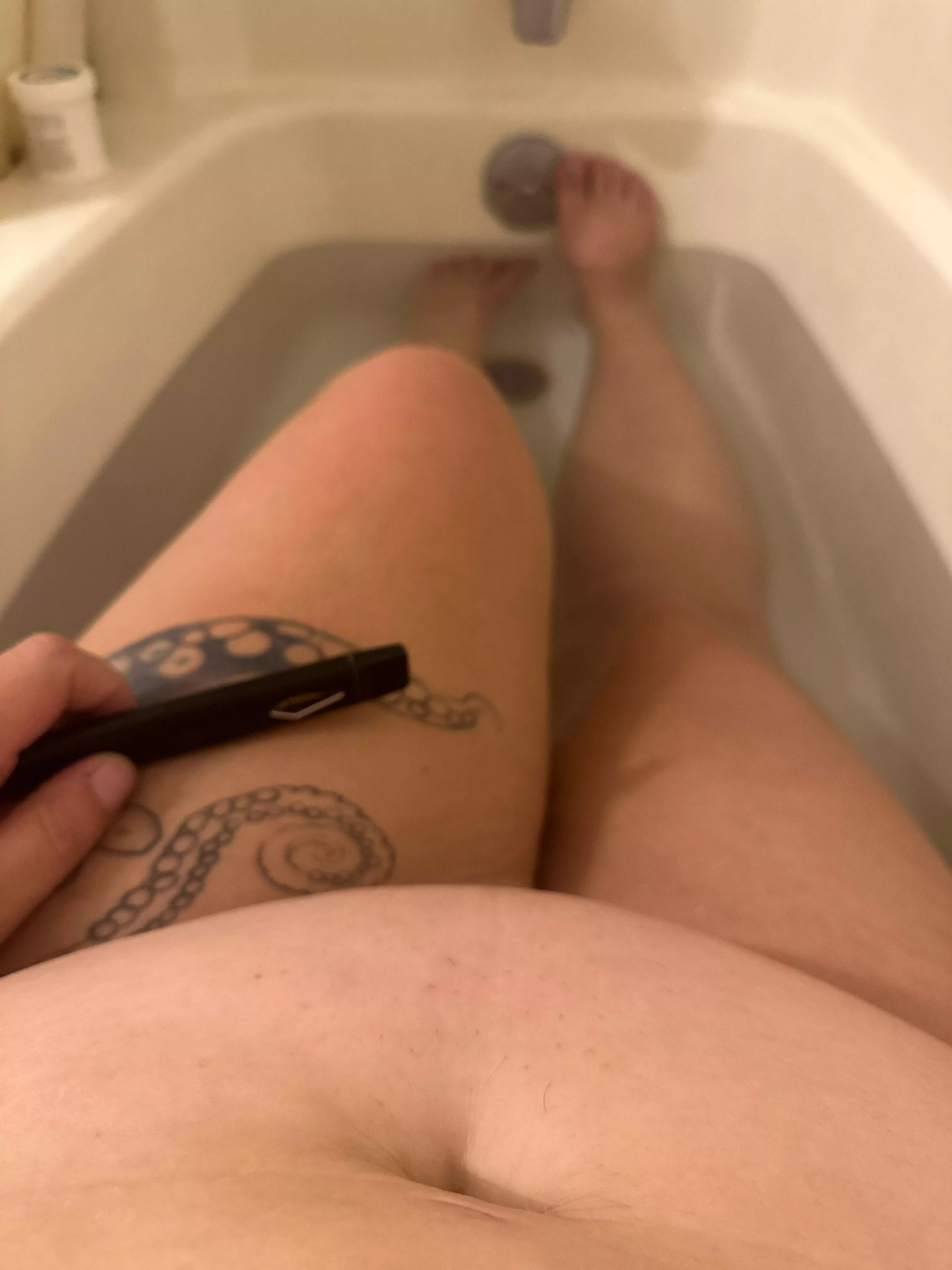 It was cold today so a nice long smoke in a nice hot bath is just what the doctor ordered to end the day. Would anyone like to join me? (F)