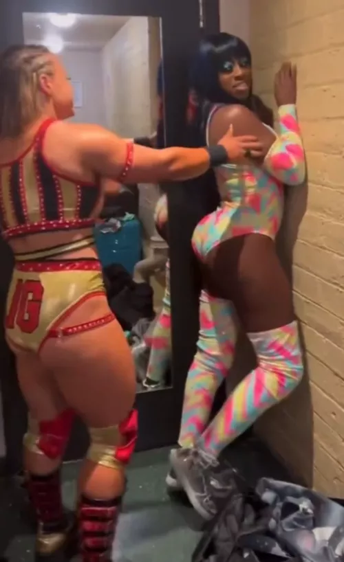 Jordynne Grace and Trinity 👀