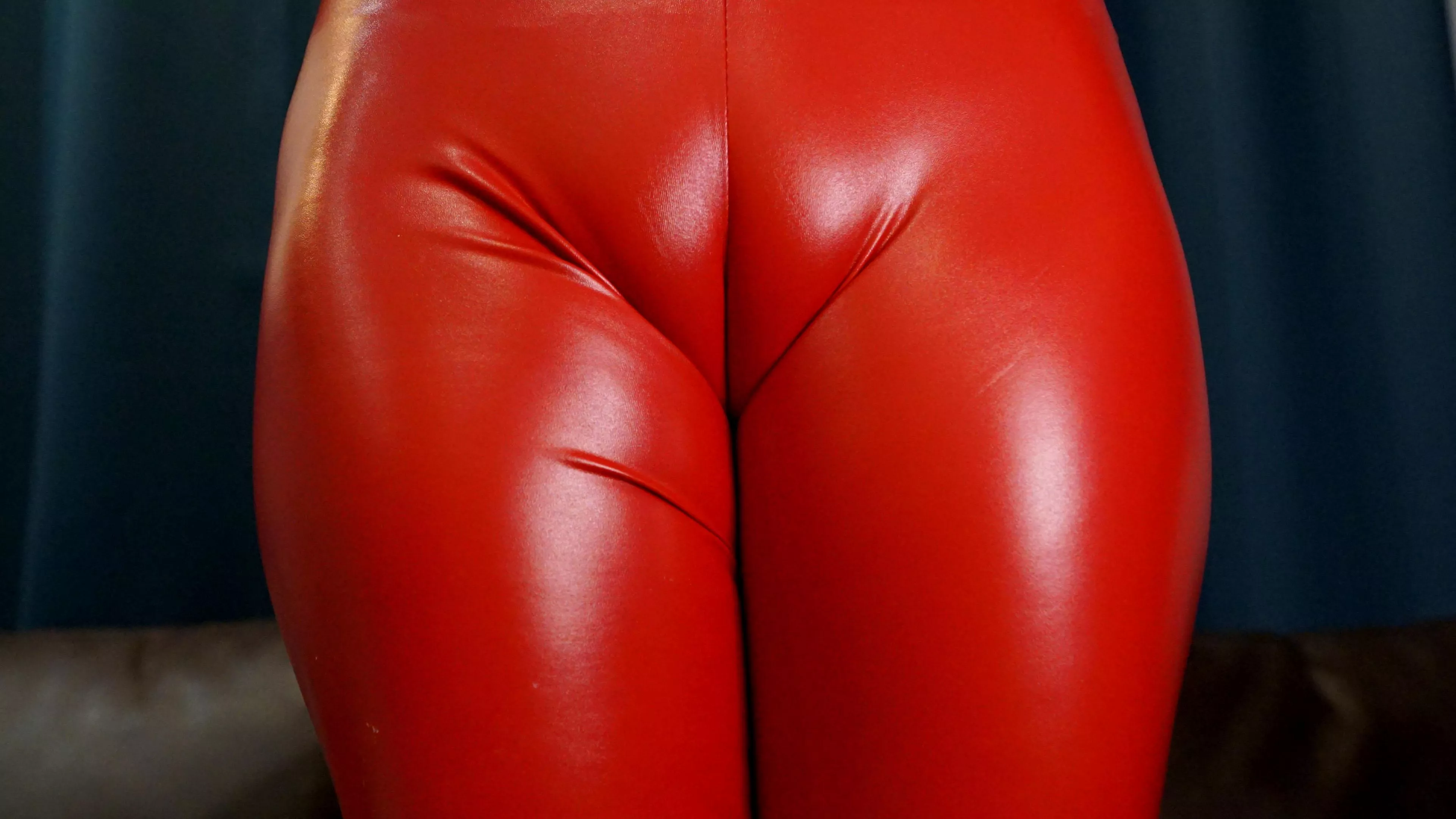 Leather Cameltoe ❤️